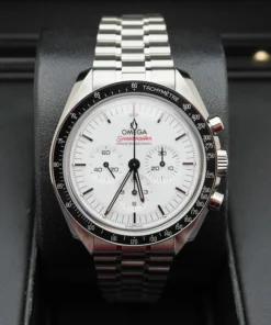 Alternative view of Omega Speedmaster Moonwatch Professional Co-Axial Master Chronometer Chronograph 42mm 310.30.42.50.04.001